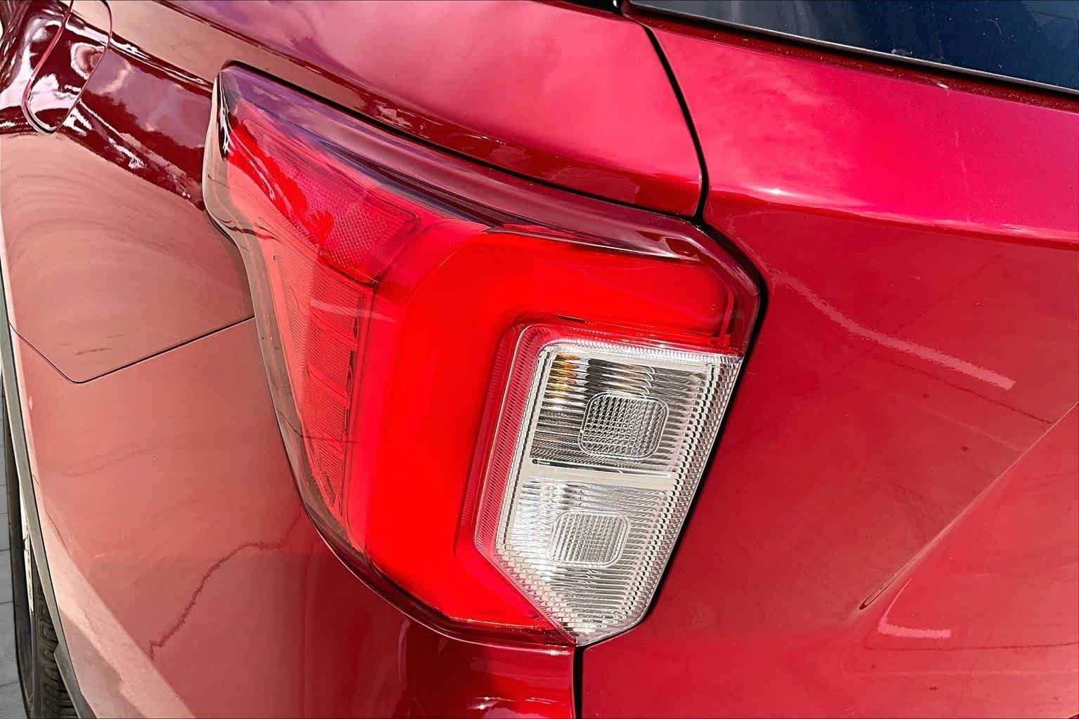 Used 2020 Rapid Red Metallic Tinted Clearcoat Ford XLT image 27