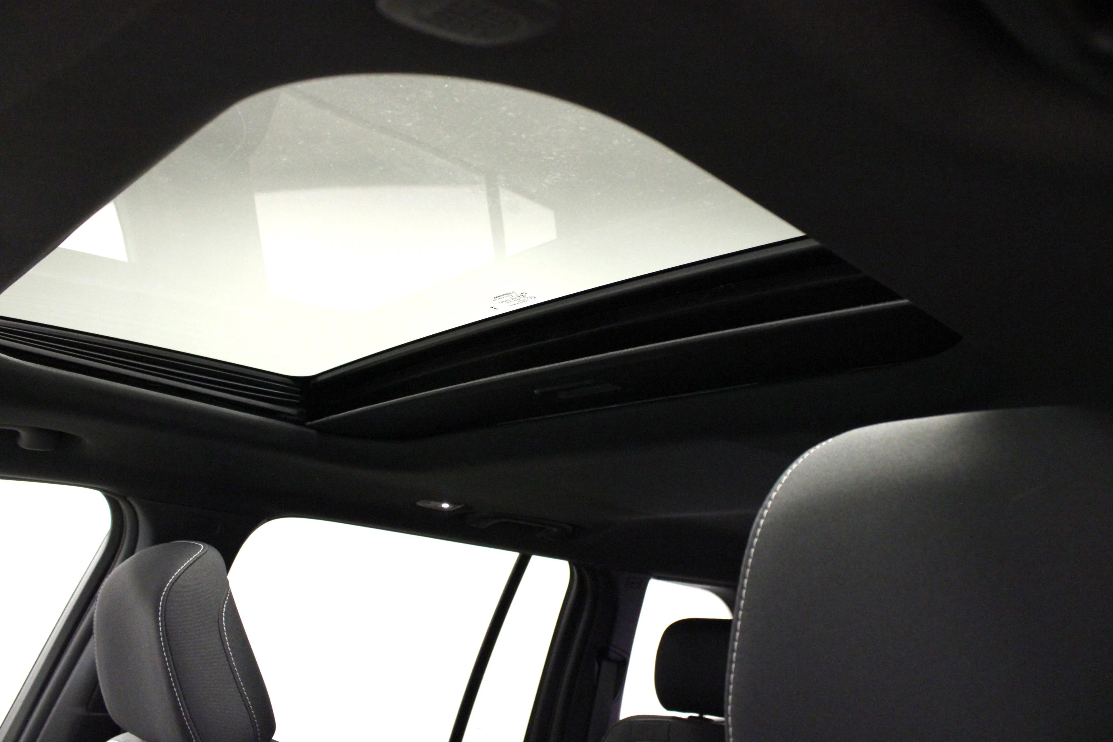 Used 2025 Bright White Clearcoat Jeep Laredo X image 10