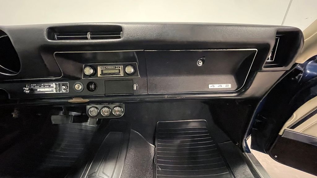 Used 1968  Oldsmobile Supreme image 42