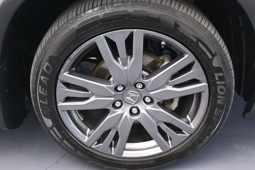 Used 2022 Platinum White Pearl Honda Sport image 48