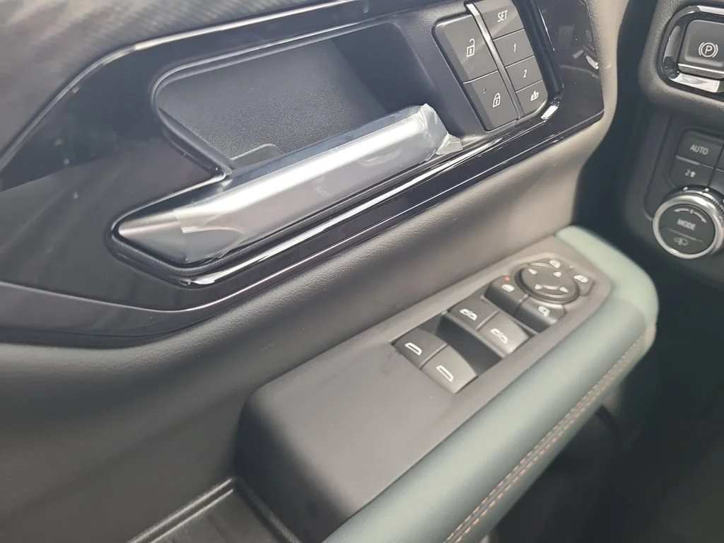 New 2026 Sterling Metallic GMC AT4 image 17