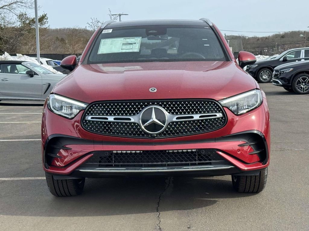 New 2026 MANUFAKTUR Patagonia Red Metallic Mercedes-Benz GLC 300 image 6