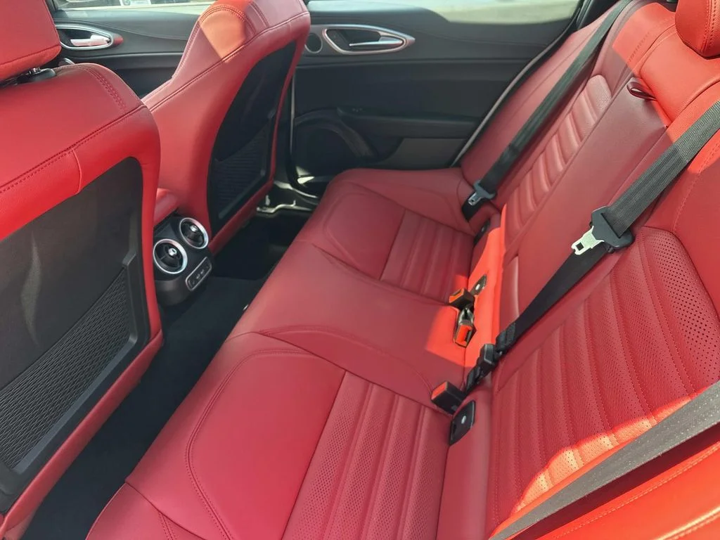2026 Alfa Romeo Giulia Base - Photo 17