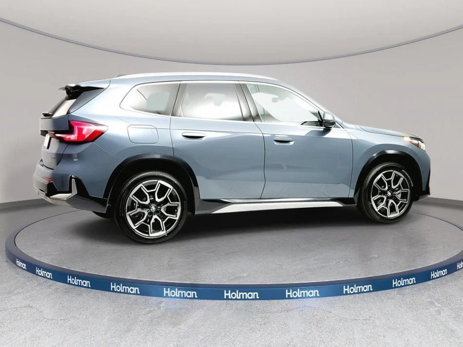 Used 2026 Storm Bay Metallic BMW xDrive28i image 5