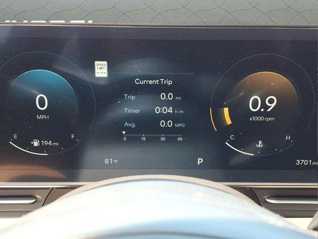 New 2026 Gray Hyundai SEL Premium image 17