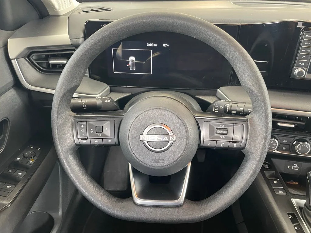 Used 2025 Blue Nissan S image 13