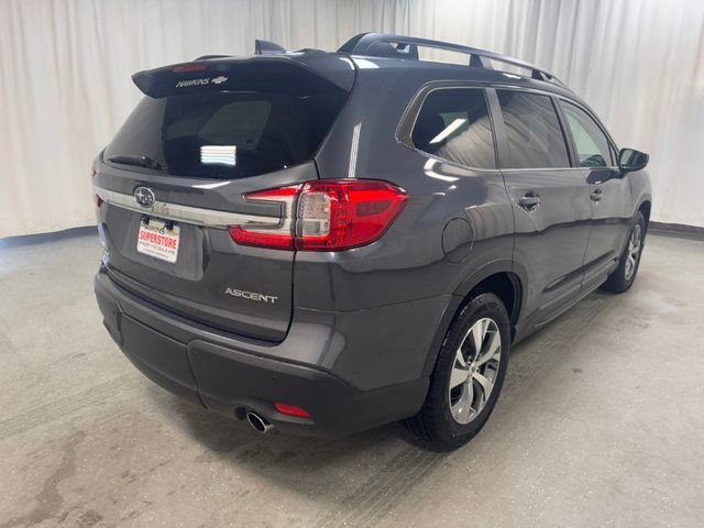 Used 2025 Magnetite Gray Metallic Subaru Premium image 5
