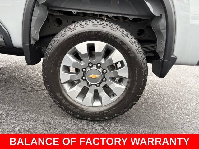 Certified Used 2025 Slate Gray Metallic Chevrolet Custom image 10