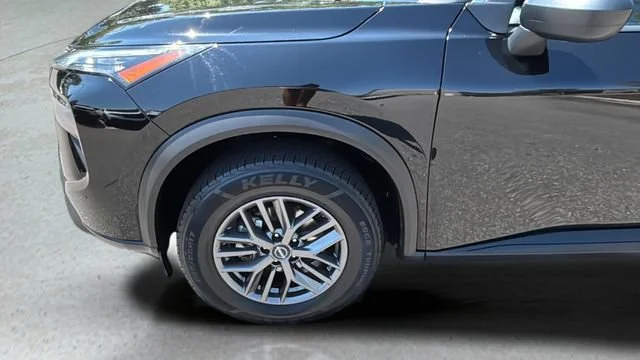 Used 2024  Nissan S image 35
