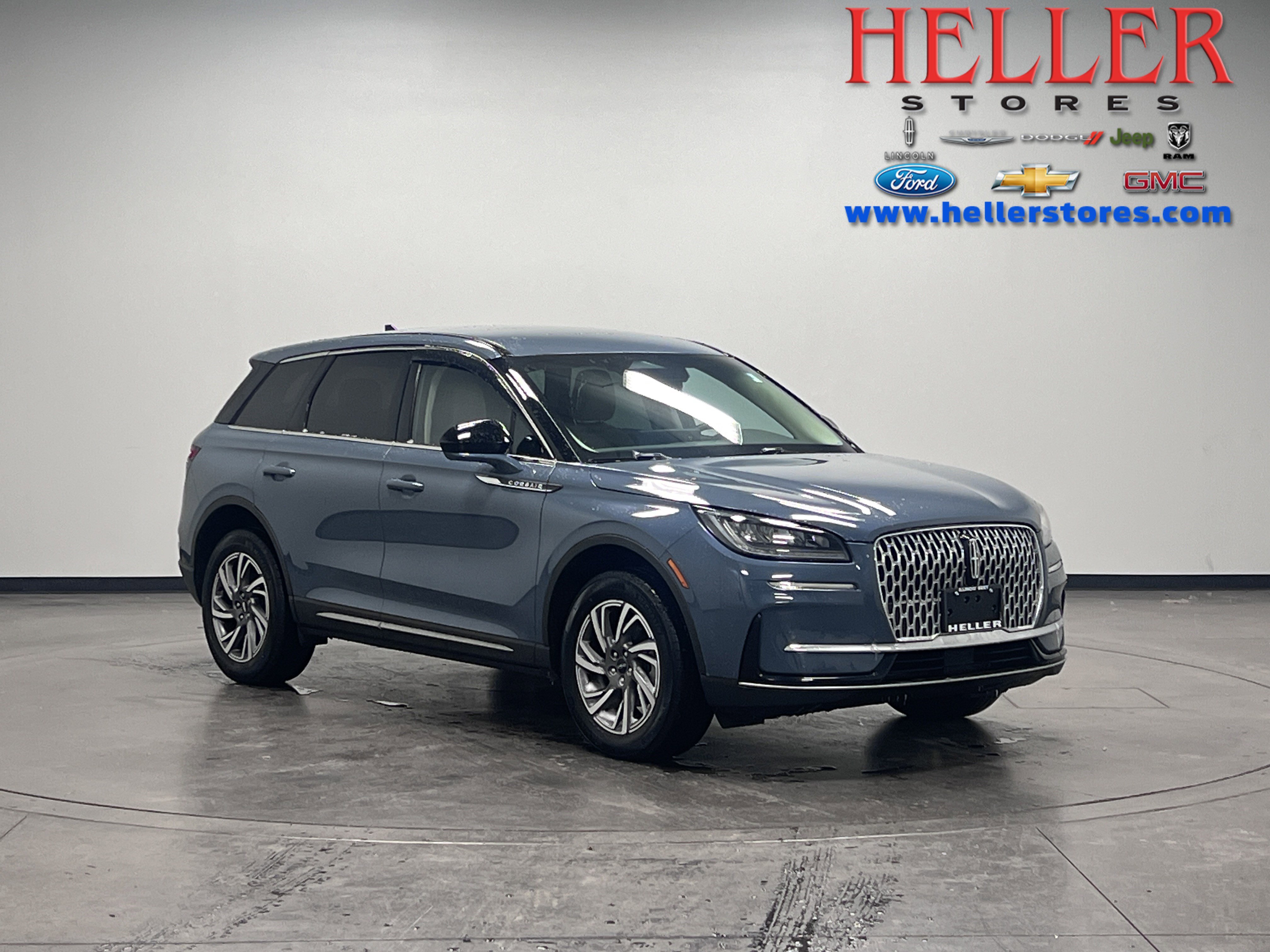 2023 Lincoln Corsair Base