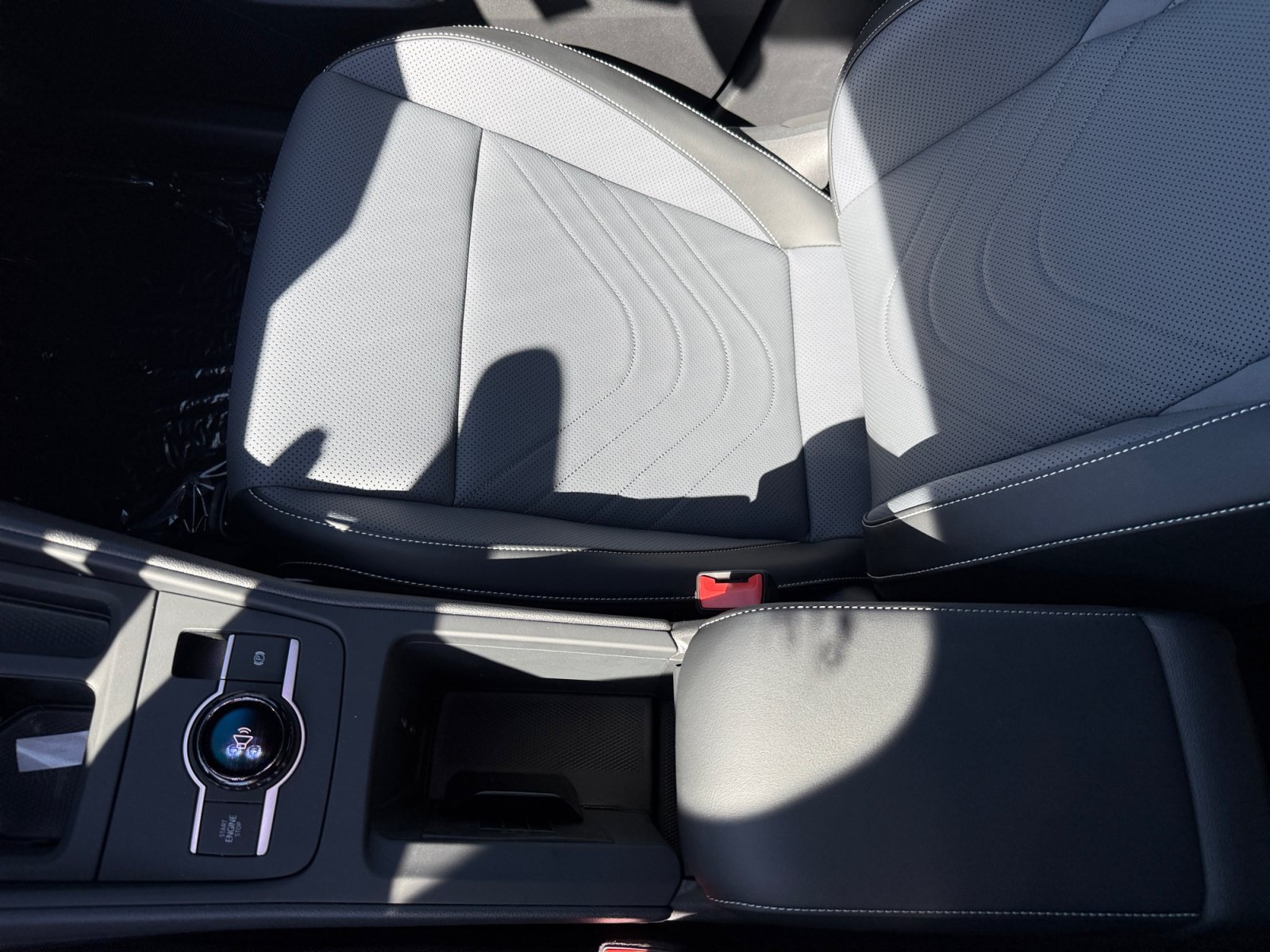 New 2026 Opal White Pearl Volkswagen SE R-Line Black image 14