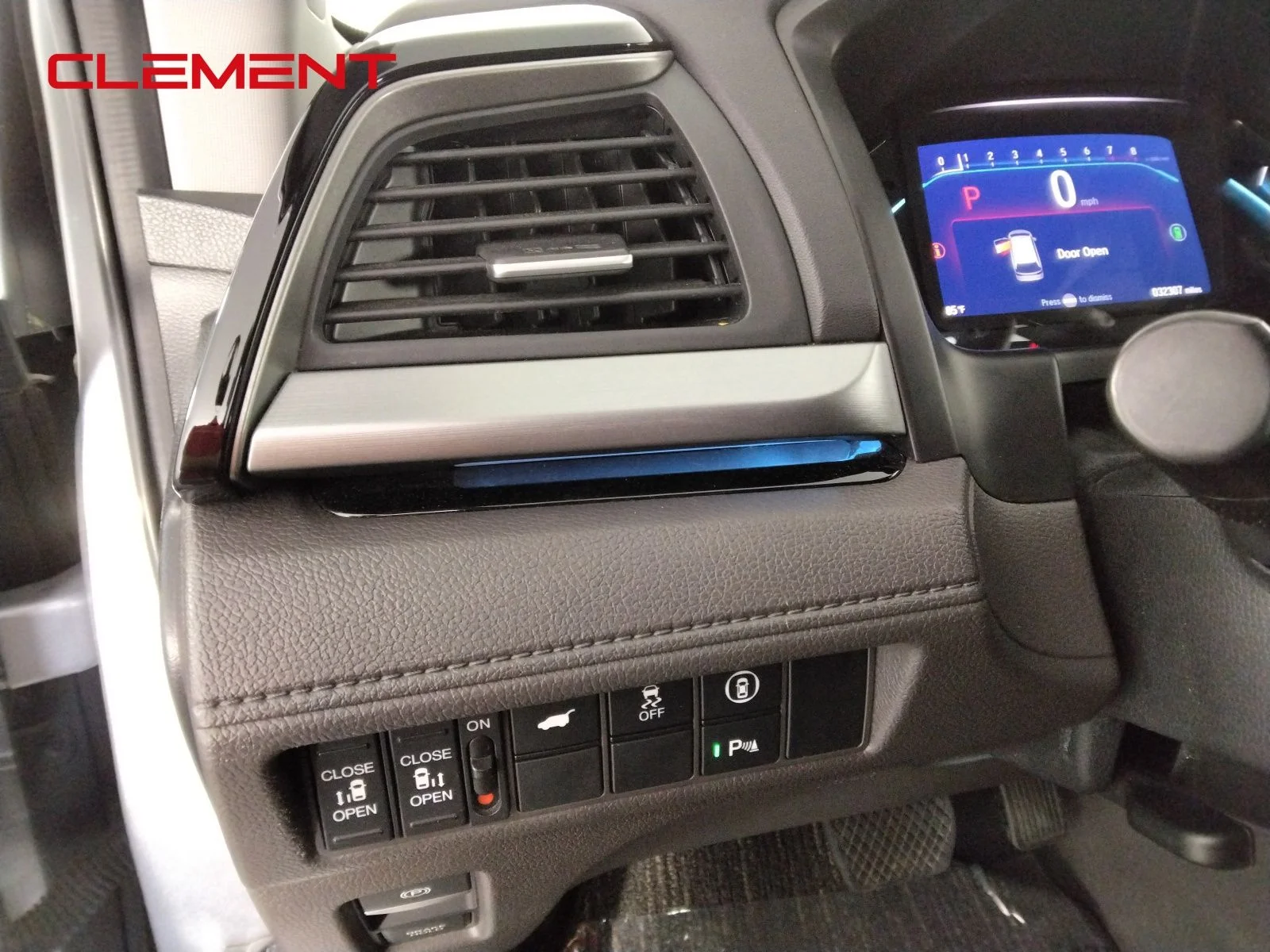 Photo 11