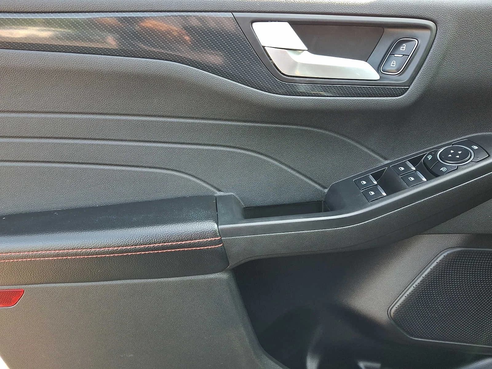 Used 2023 Iconic Silver Ford ST-Line image 12