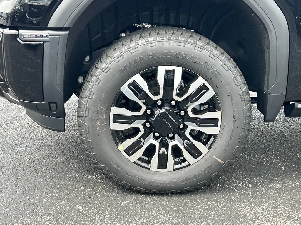 2026 GMC Sierra 2500HD Denali Ultimate - Photo 12