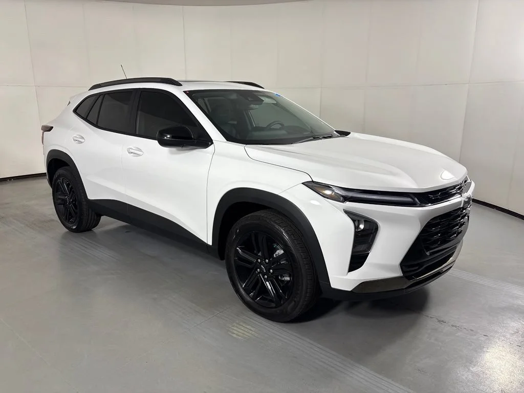 New 2026 Summit White Chevrolet ACTIV image 2