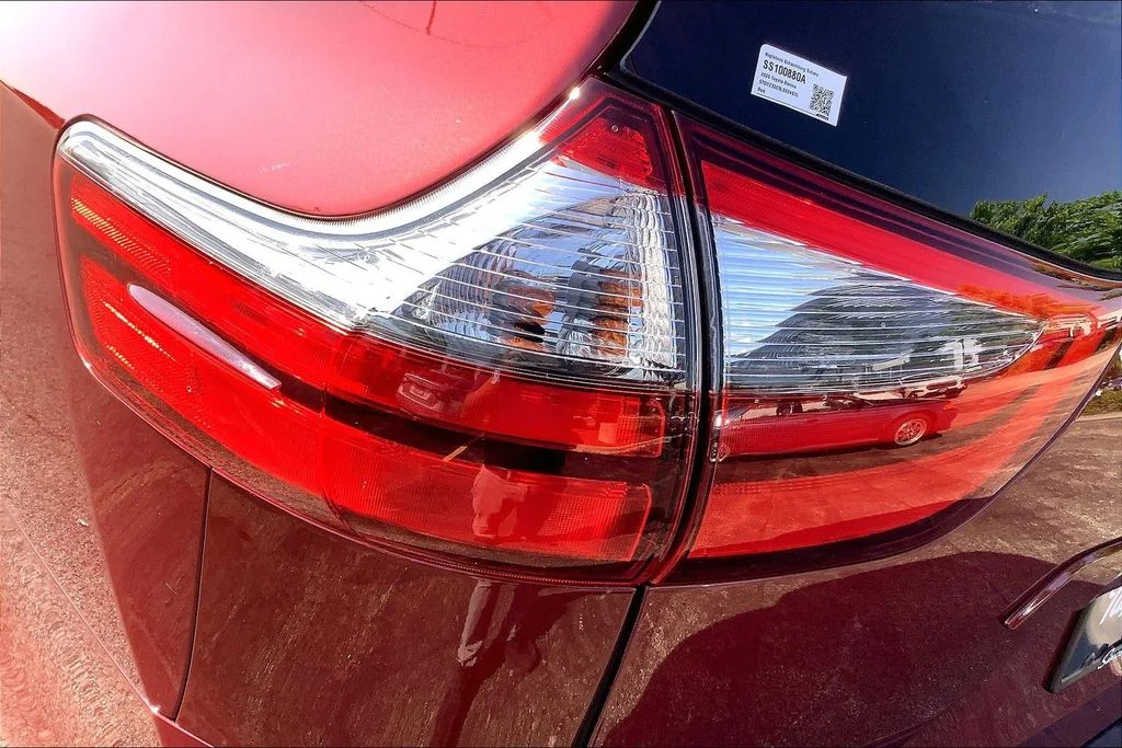 Used 2020 Red Toyota XLE image 34
