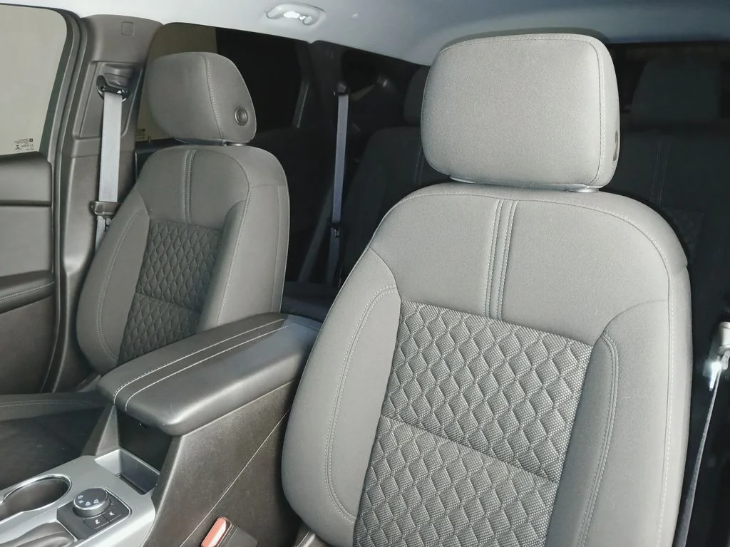 Used 2021 White Chevrolet LT image 11