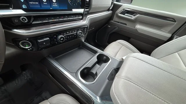 Used 2025 Gray Chevrolet LTZ image 15