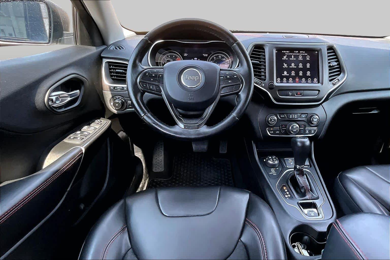 Pre-Owned 2019 Jeep Cherokee Trailhawk