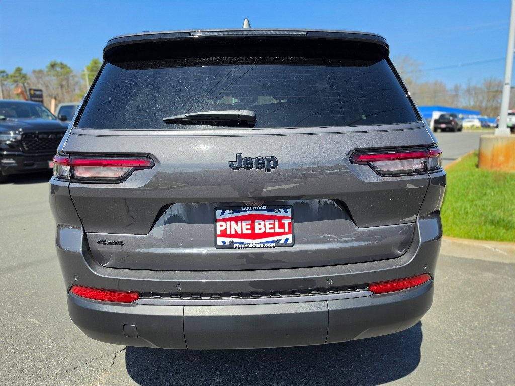 New 2026 Baltic Gray Metallic Clear-Coat Exterior Paint Jeep Limited image 12