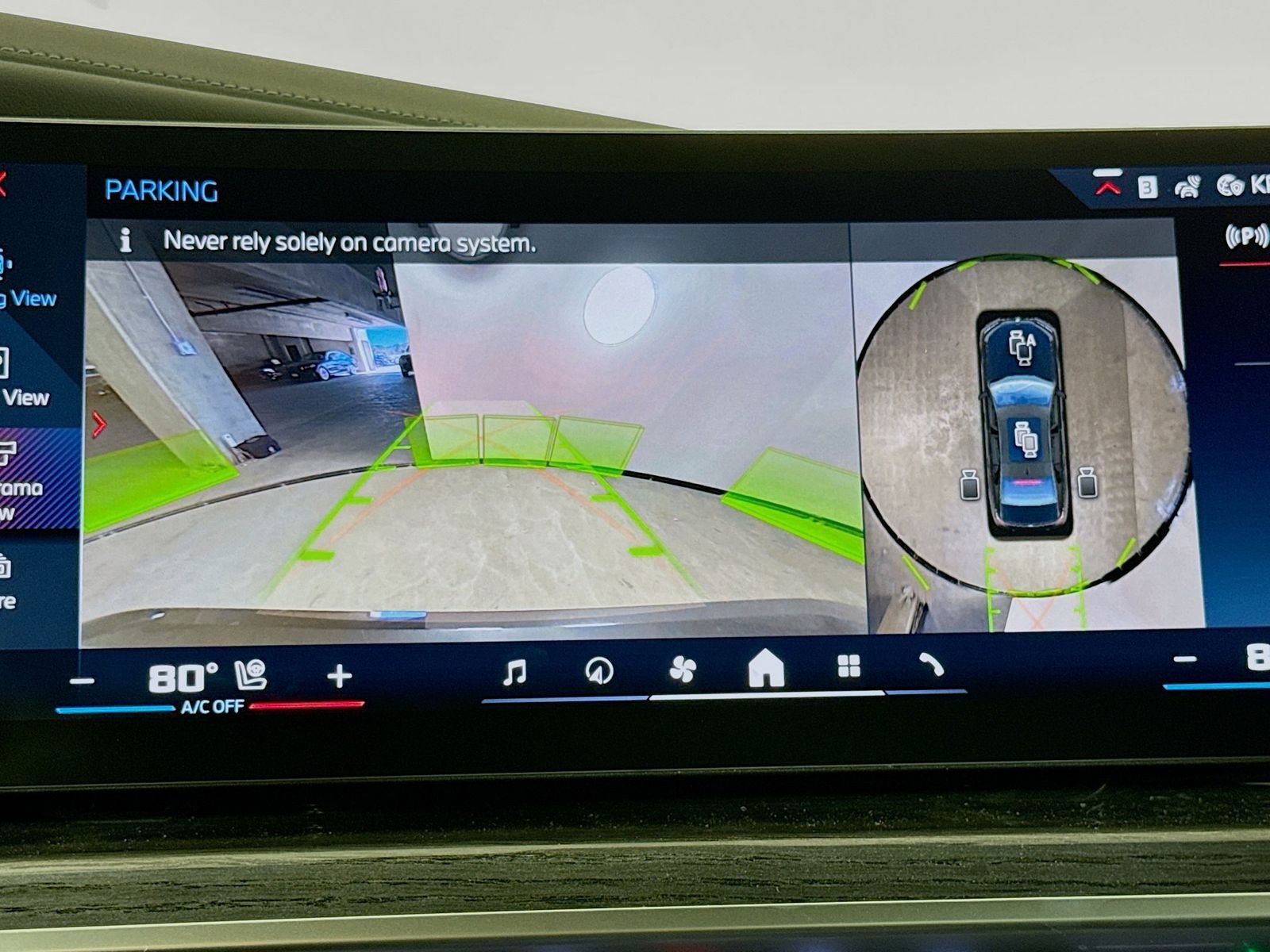 2026 BMW i7 M70 - Photo 14