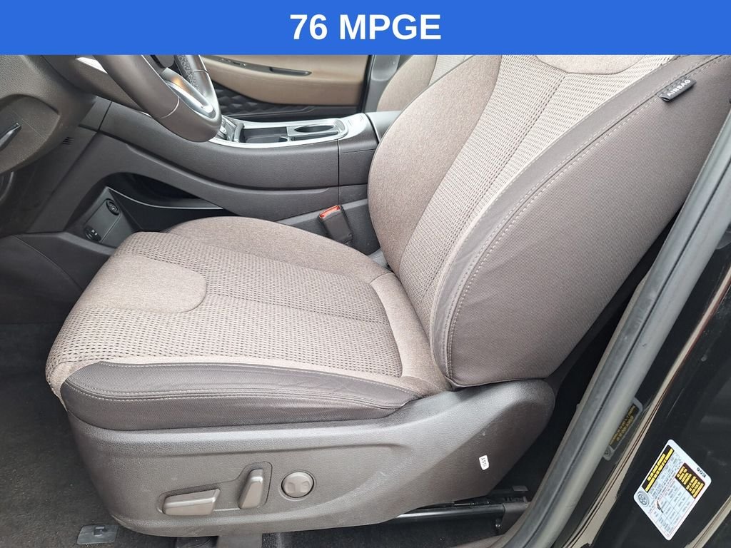 Certified Used 2023 Black Hyundai SEL Convenience image 10