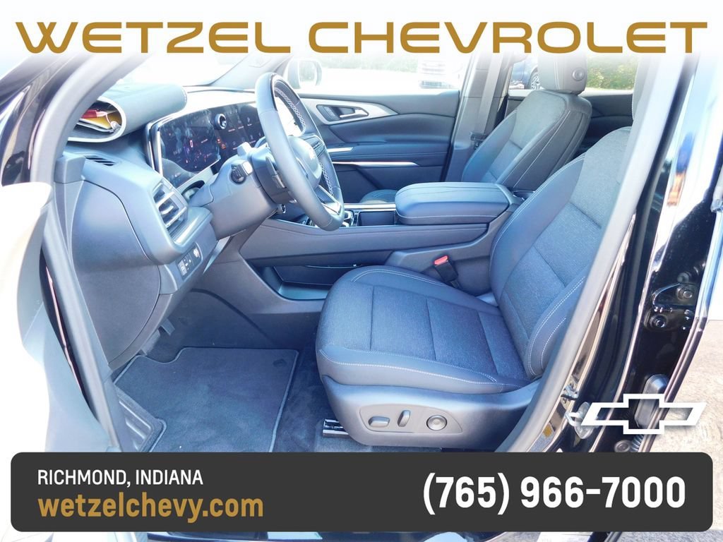 New 2027 Mosaic Black Metallic Chevrolet LT image 12