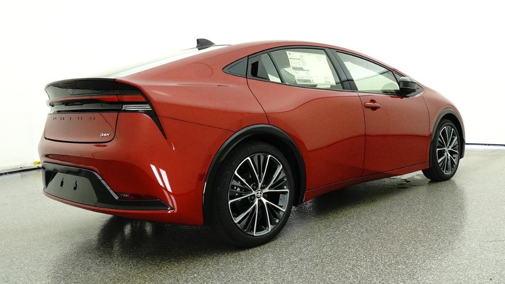 New 2026 Supersonic Red Toyota XLE image 54