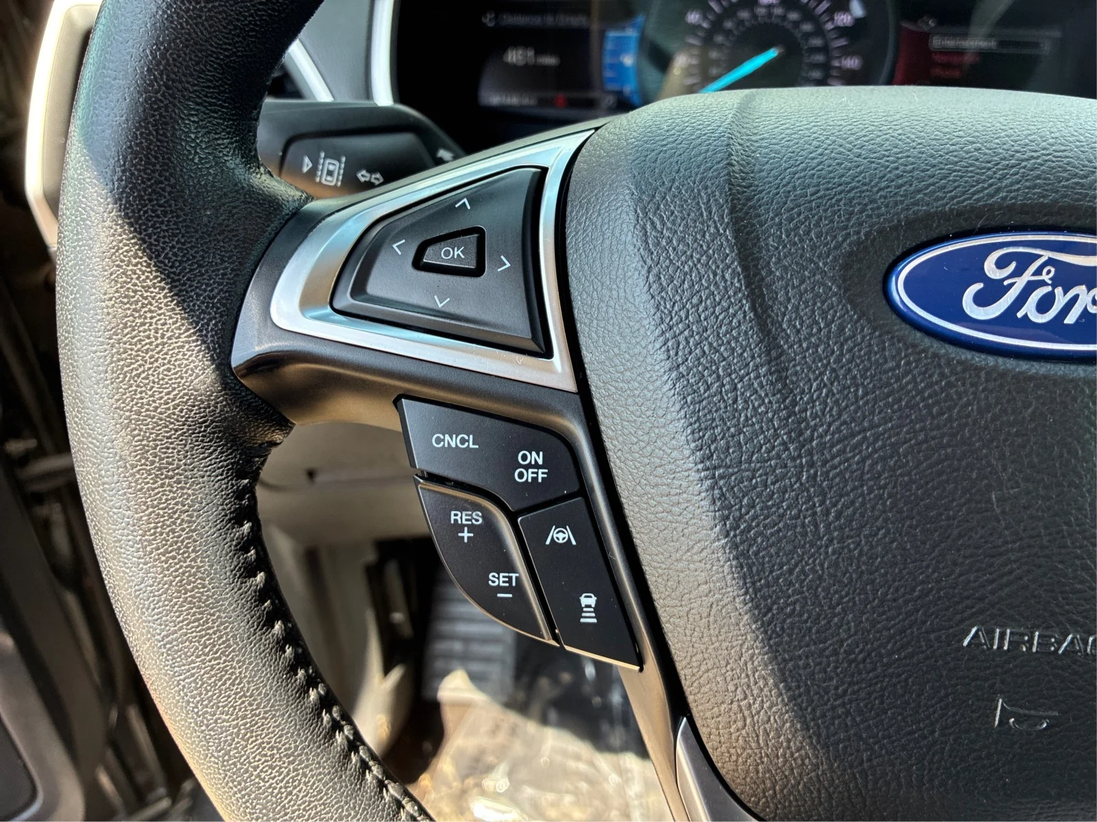 Used 2020 Gray Ford SEL image 22
