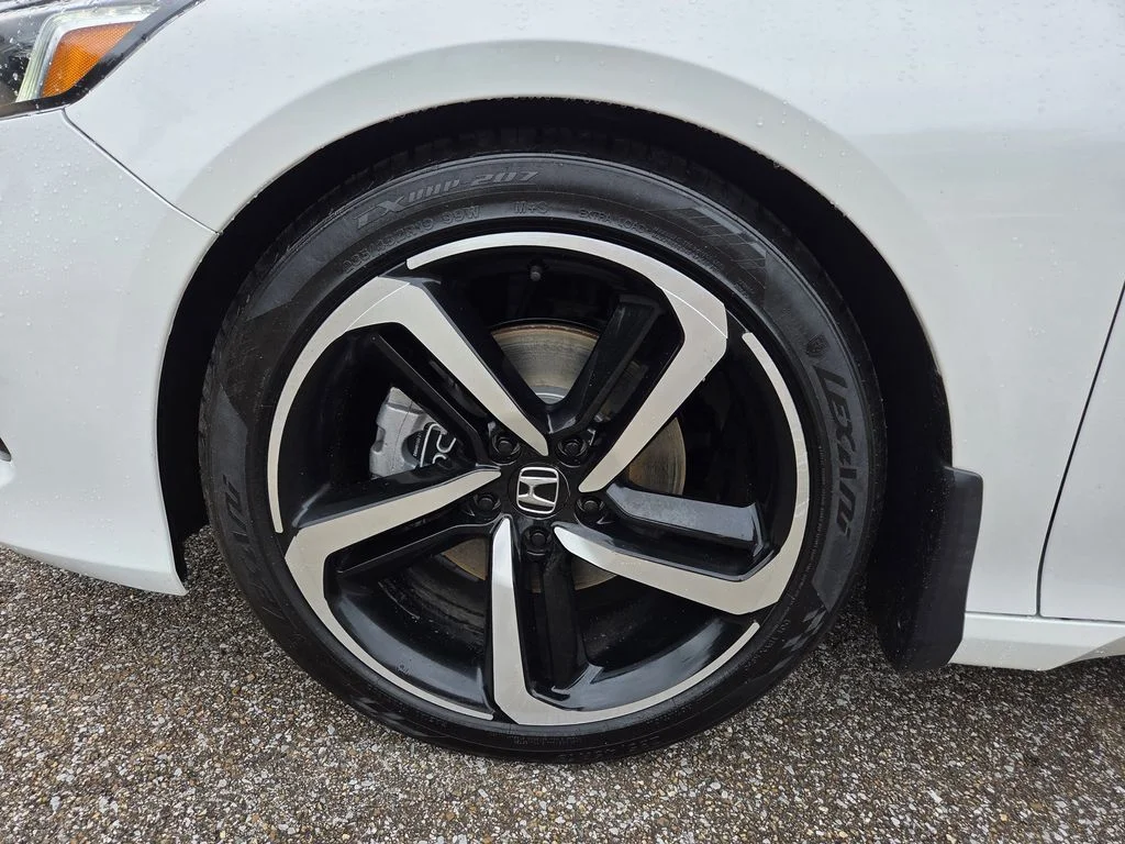 Used 2022  Honda Sport image 26