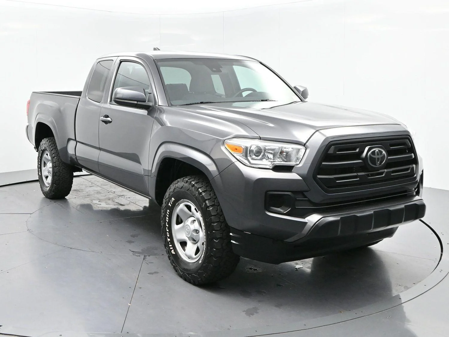 Used 2019 Magnetic Gray Metallic Toyota SR5 image 2