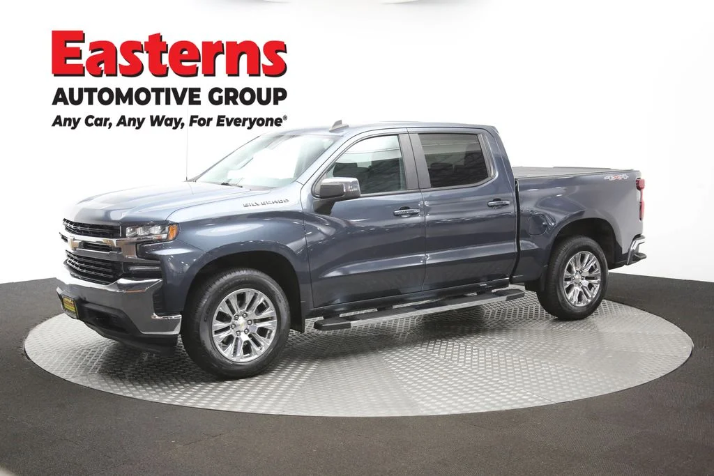 Used 2020 Gray Chevrolet LT image 55