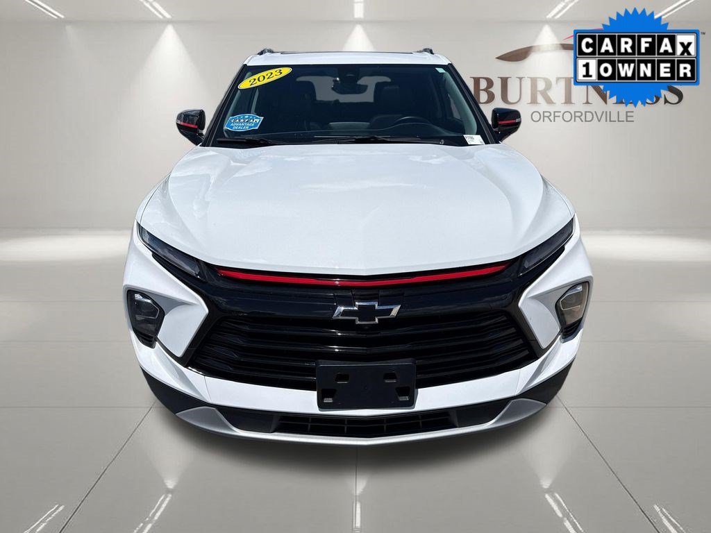 Used 2023 Summit White Chevrolet LT image 3