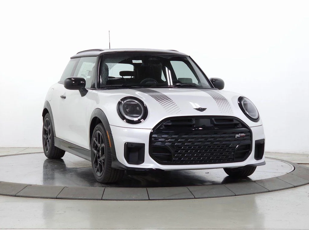 2026 MINI Hardtop Cooper S's photo