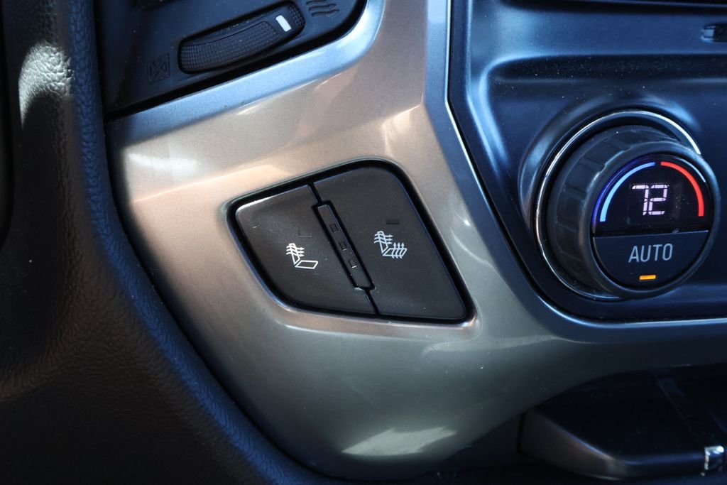 Used 2018 Silver Chevrolet LT image 27