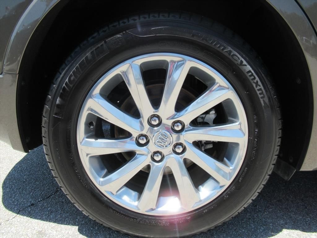 Used 2019 Brown Buick Essence image 8