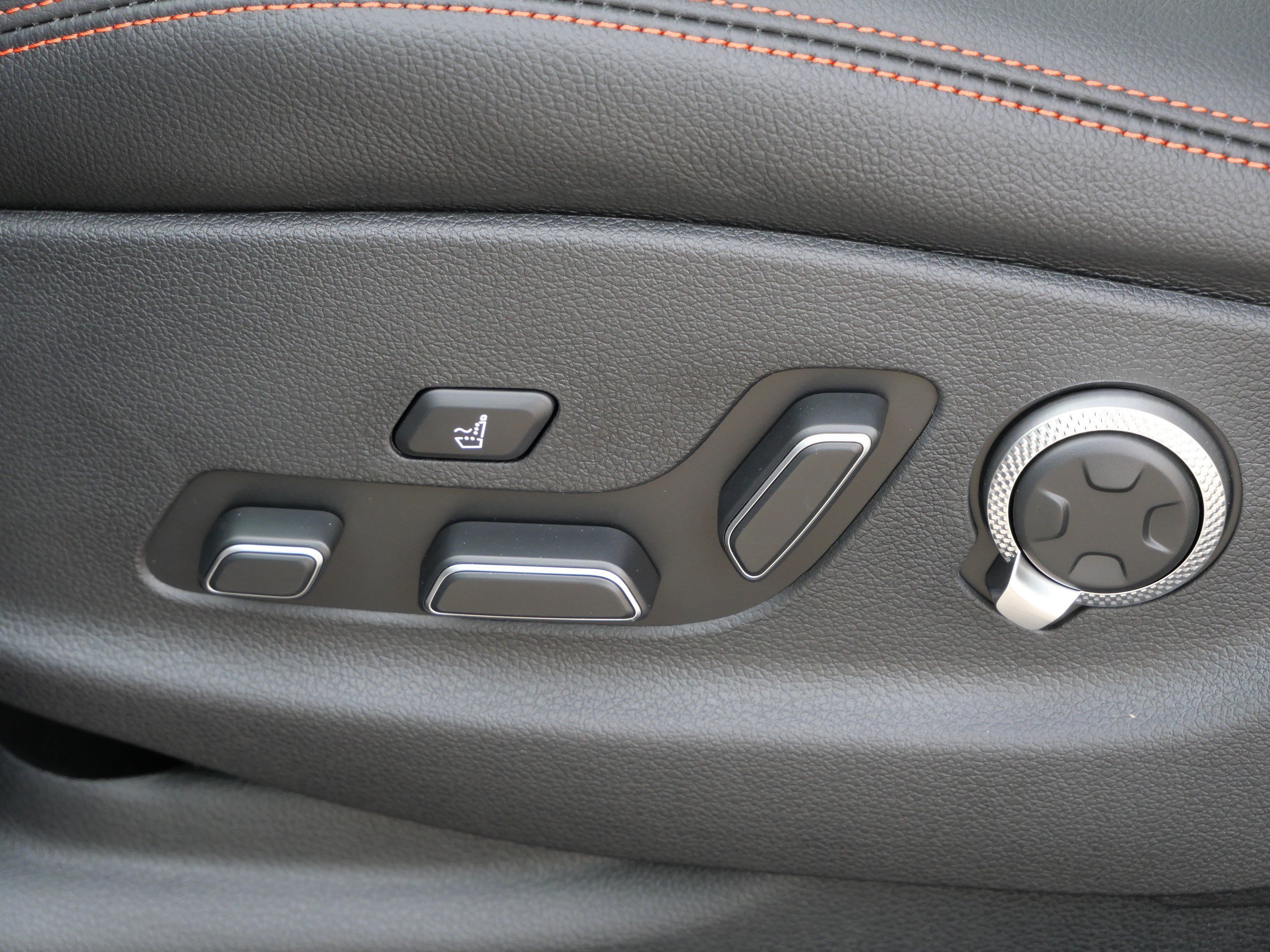 New 2027 Savile Silver Genesis 2.5T Sport Prestige image 5