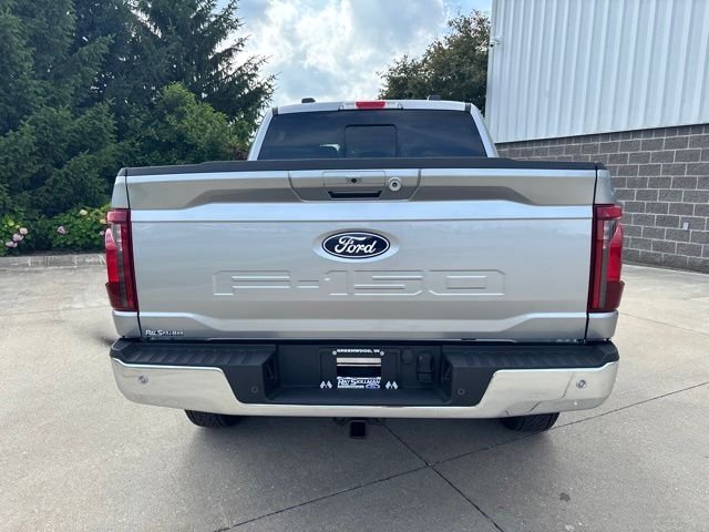 New 2026 Silver Ford XLT image 7