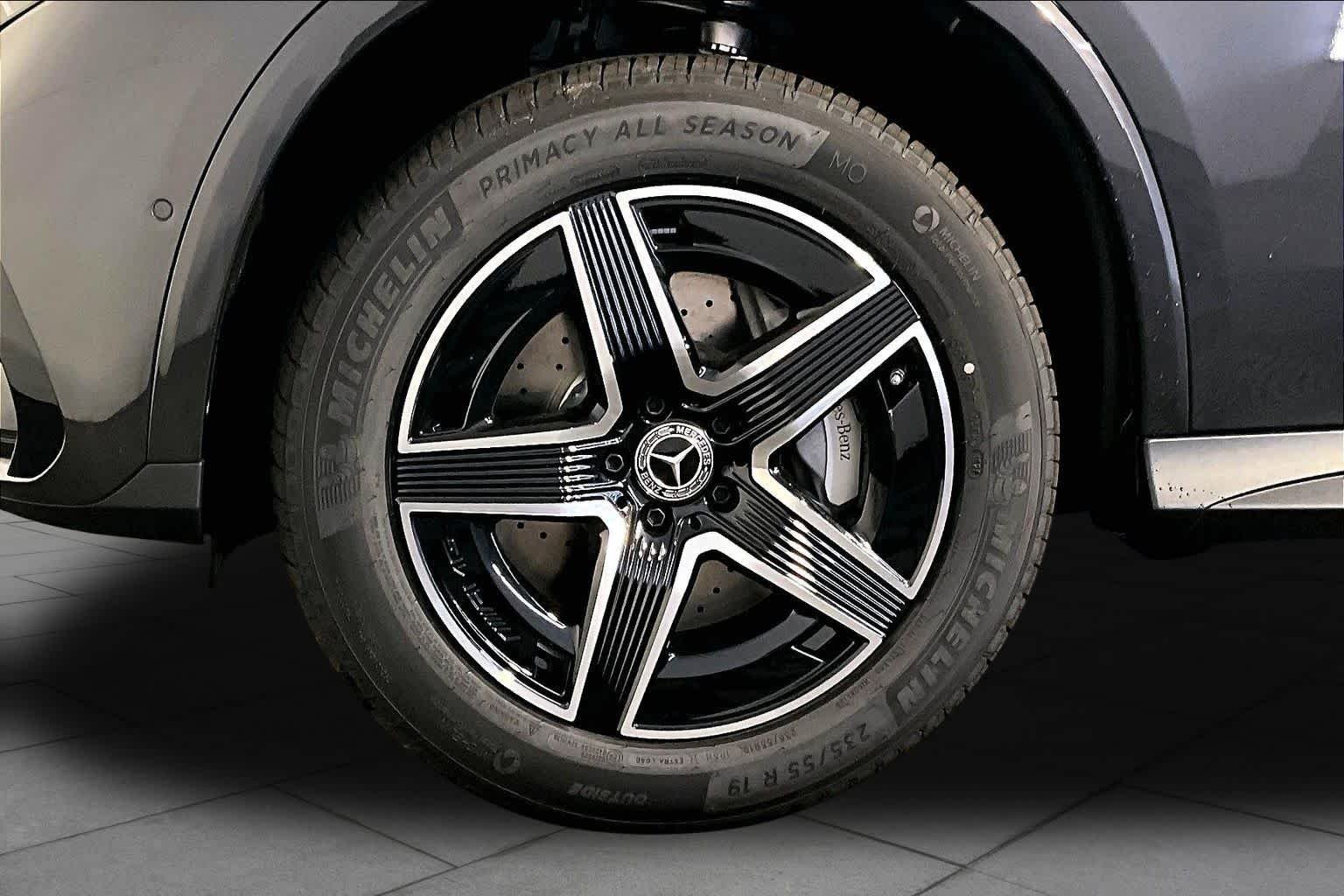 New 2026 Graphite Grey Metallic Mercedes-Benz GLC 300 image 17