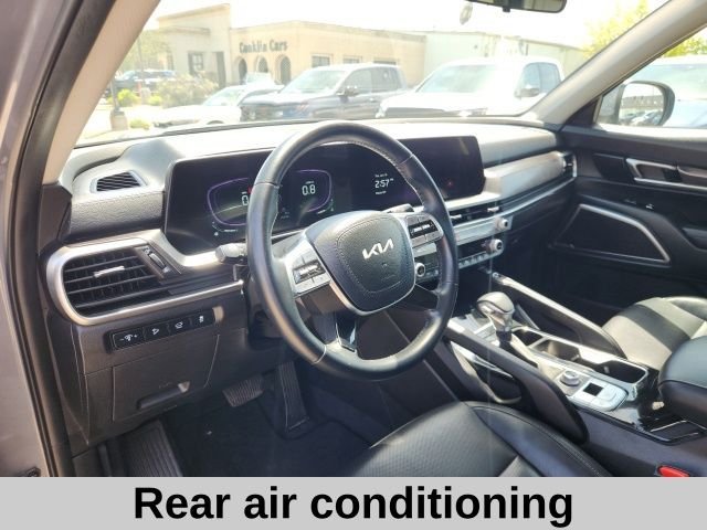 Used 2025 Silver Kia S image 4