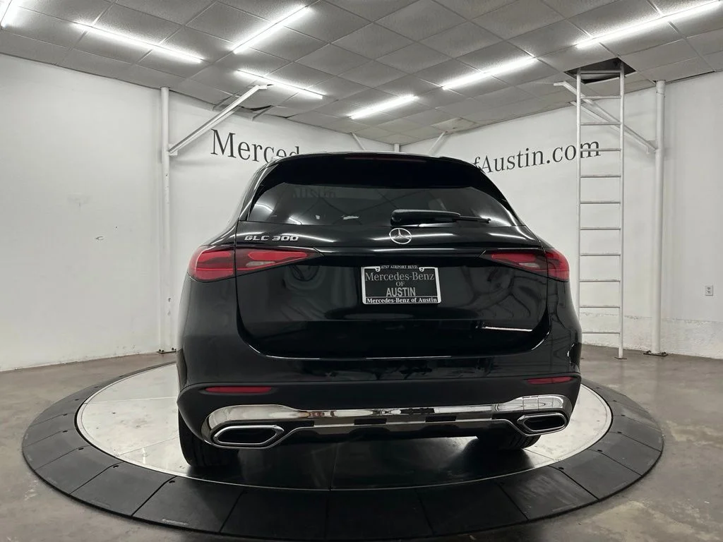 New 2026 Black Mercedes-Benz GLC 300 image 6