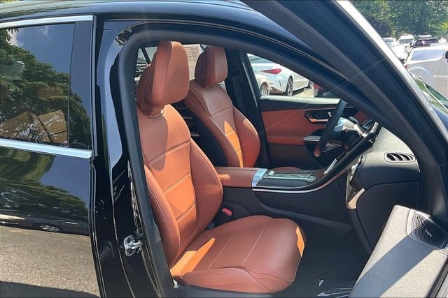 Used 2026 Black Mercedes-Benz GLC 300 image 7