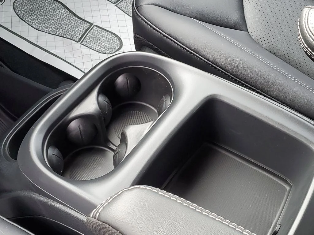2026 Chrysler Pacifica Select - Photo 23