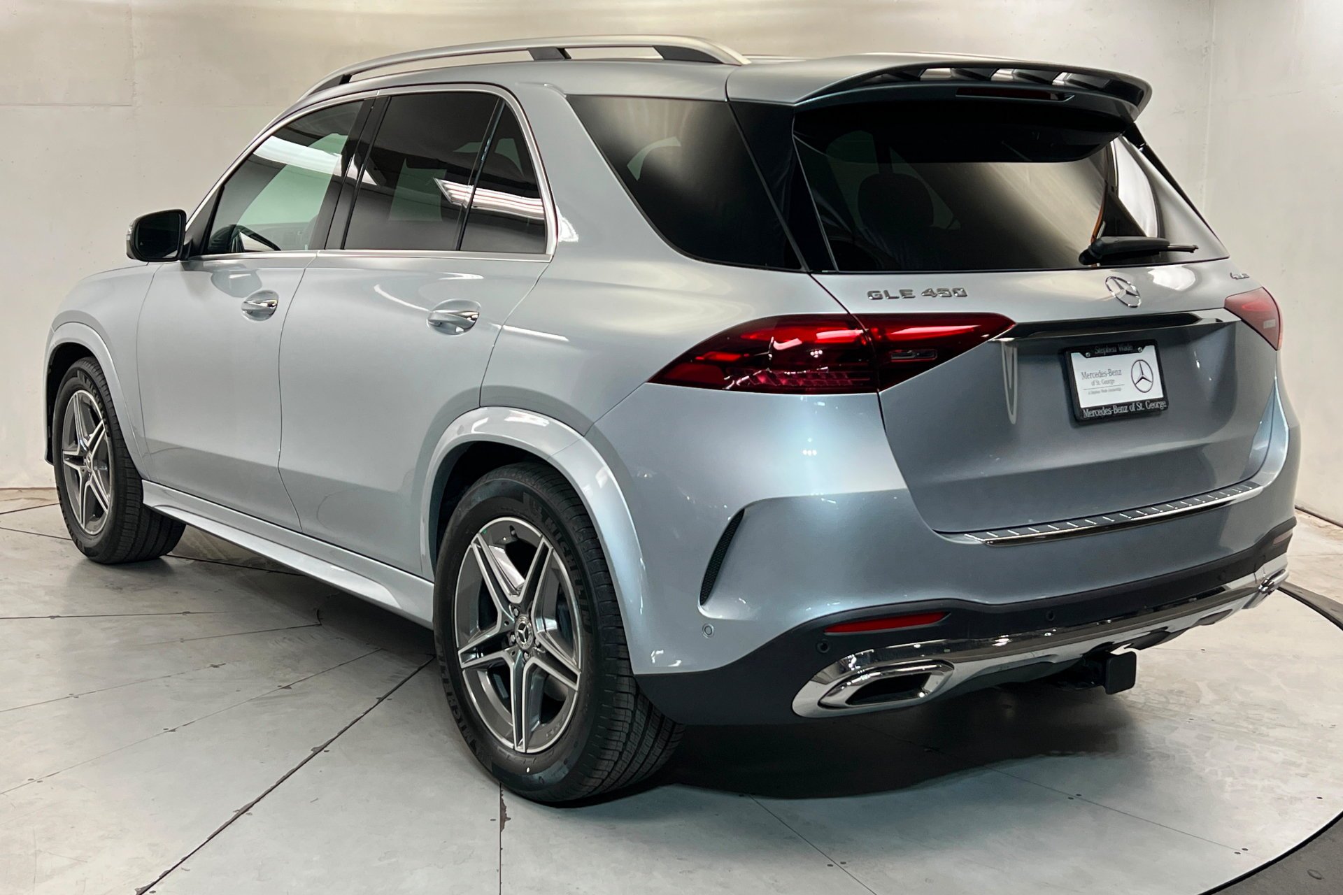 New 2026 Cirrus Silver Metallic Mercedes-Benz GLE 450 image 29