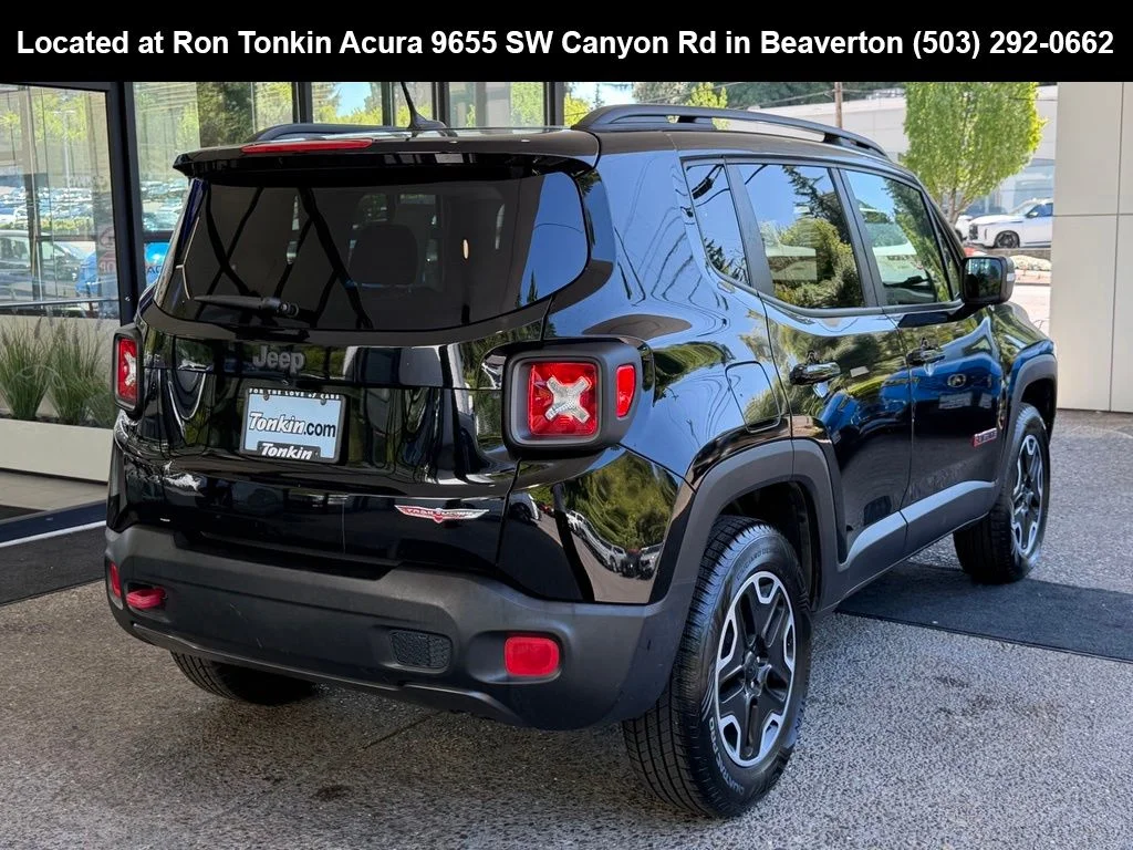 Used 2016 Black Jeep Trailhawk image 7