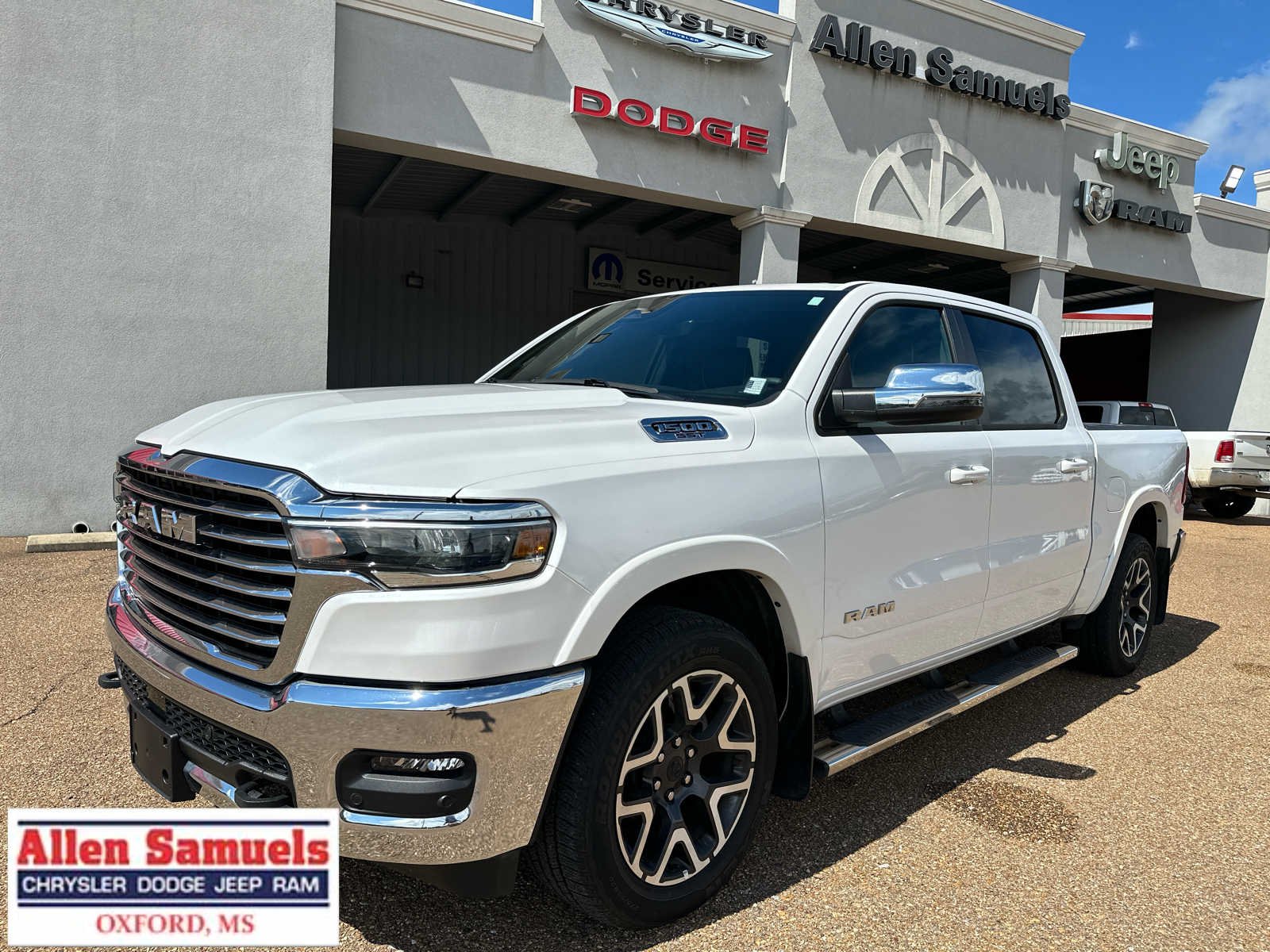 Used 2025 Bright White Clearcoat Ram Laramie image 7