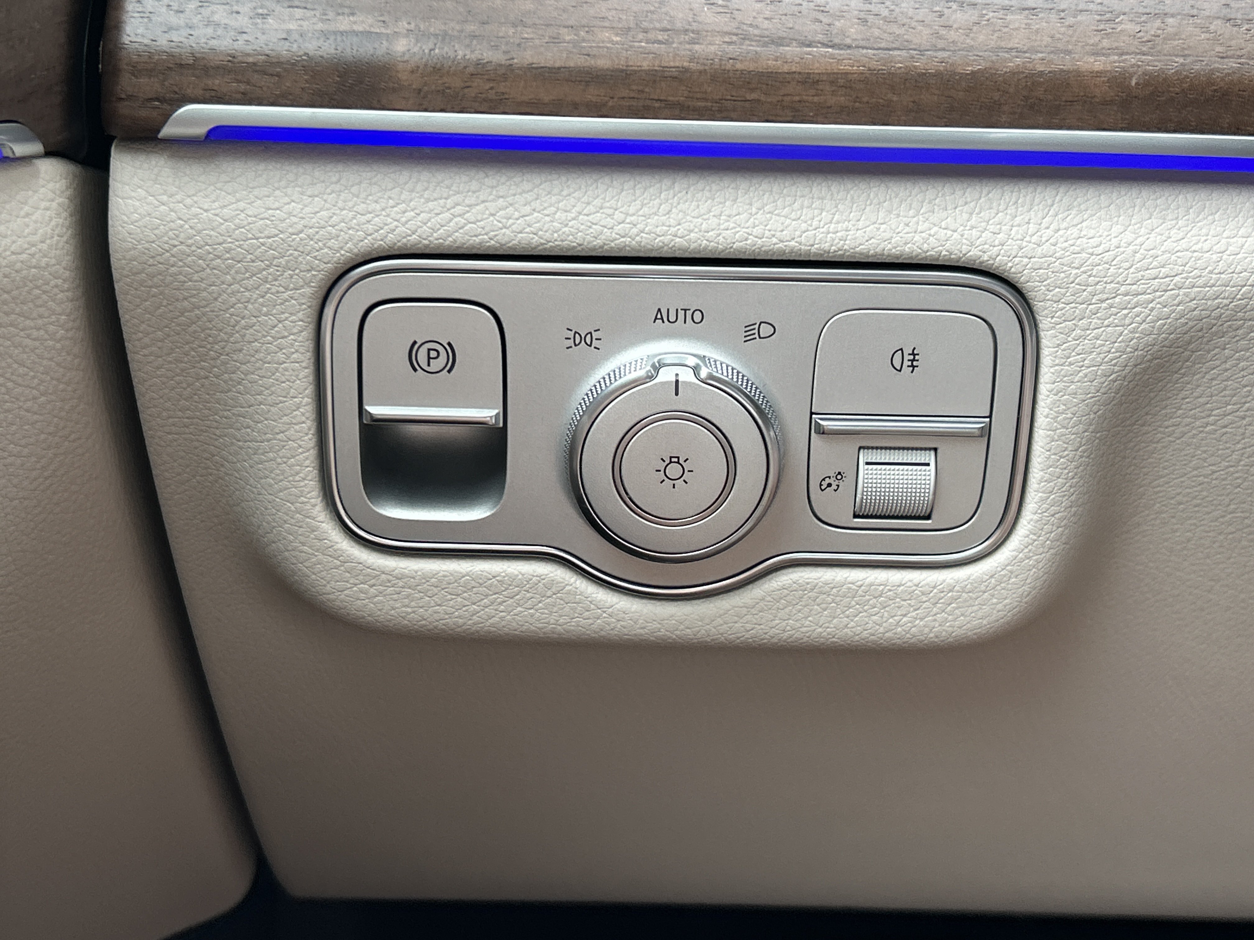 New 2026 Polar White Mercedes-Benz GLE 350 4MATIC® SUV image 21