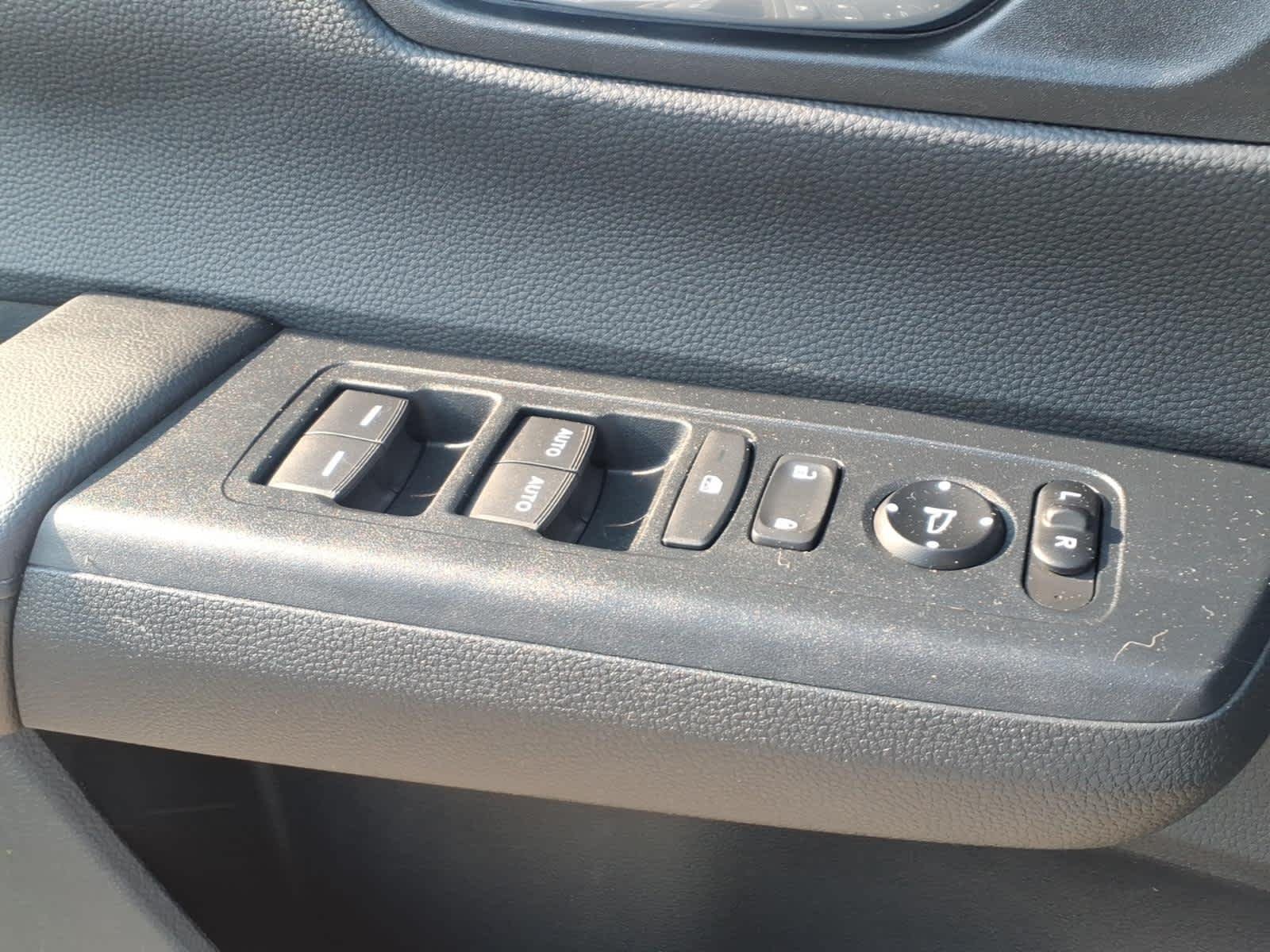 2024 Honda CR-V EX - Photo 18