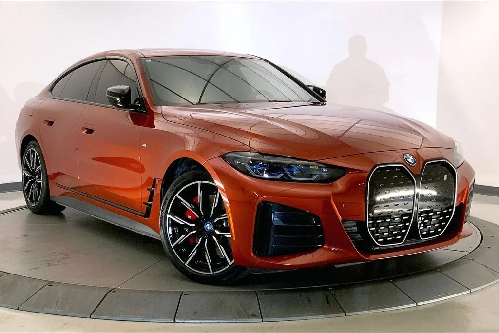 2023 BMW i4 eDrive40's photo