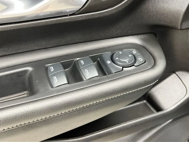 2024 GMC Terrain SLE - Photo 23